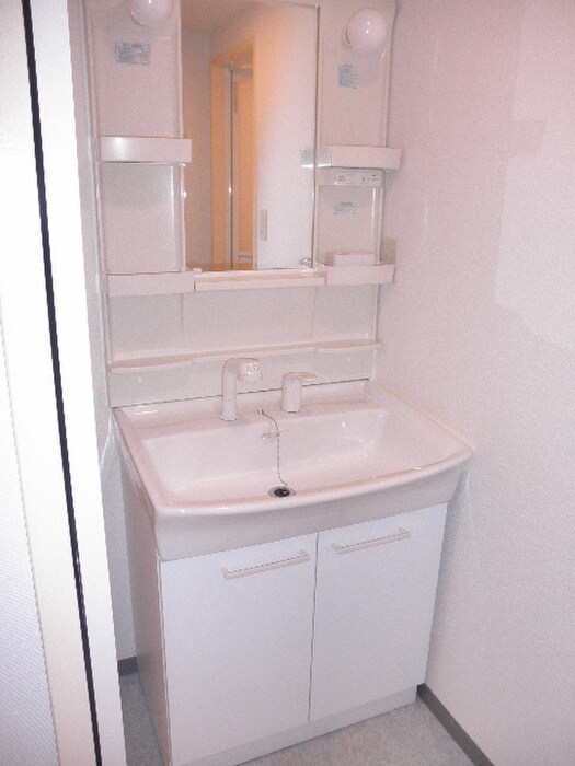 物件内観写真11　(洗面)