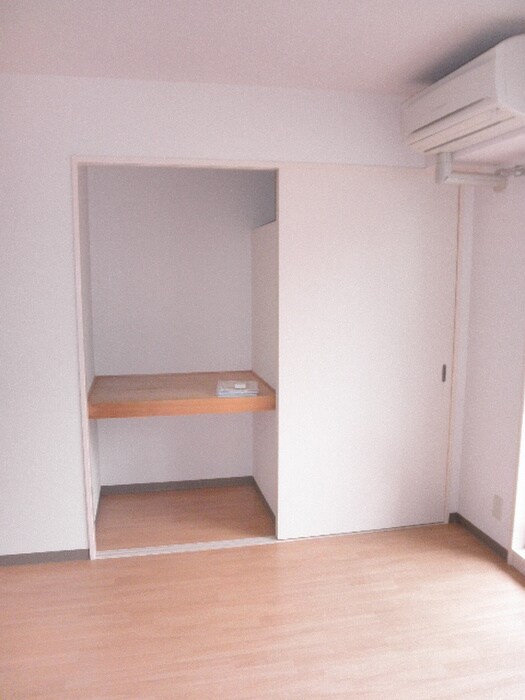 物件内観写真13　(収納)