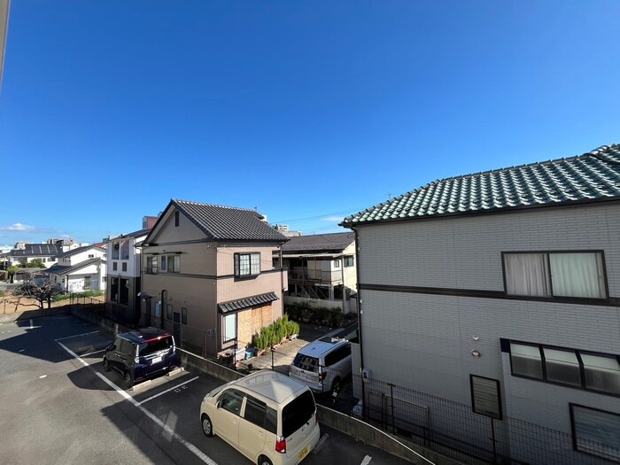 物件内観写真17　(室内からの展望)