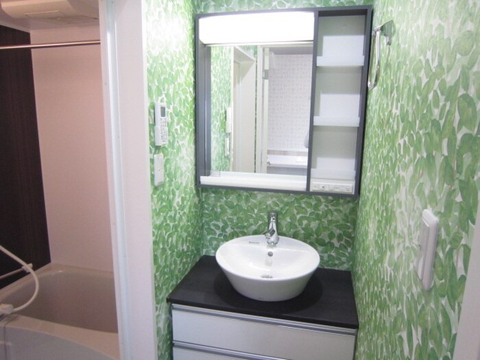 物件内観写真12　(洗面)