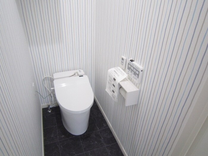 物件内観写真13　(トイレ)