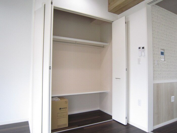 物件内観写真16　(収納)