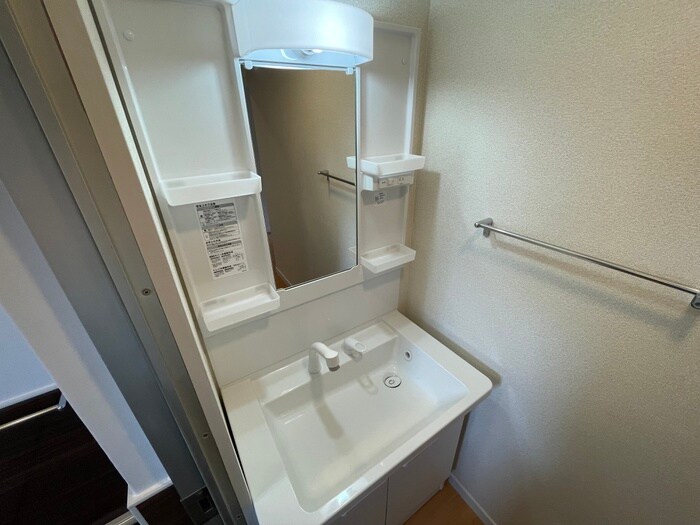 物件内観写真10　(洗面)