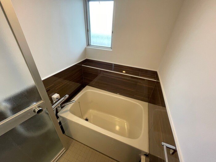 物件内観写真12　(バス／シャワールーム等)