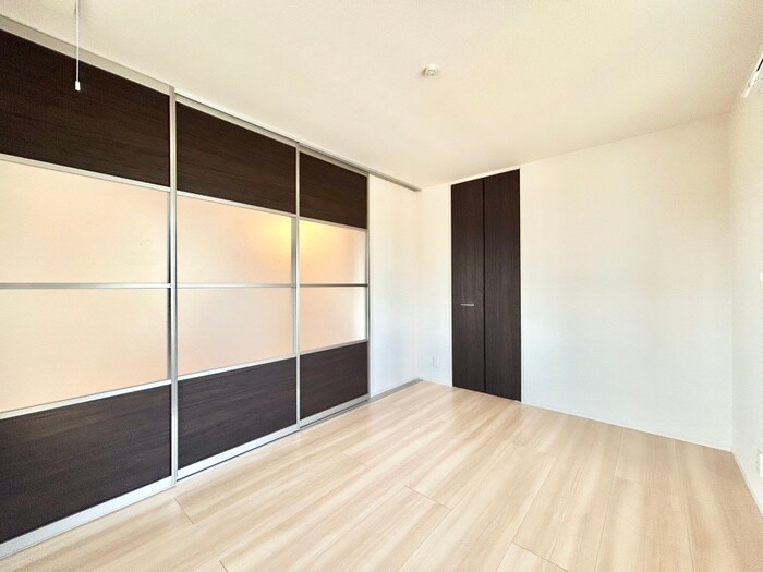 物件内観写真8　(居室)