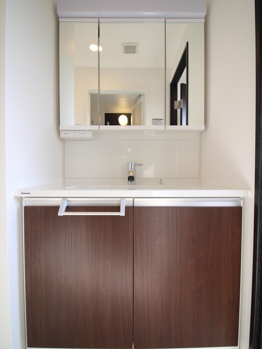 物件内観写真11　(洗面)