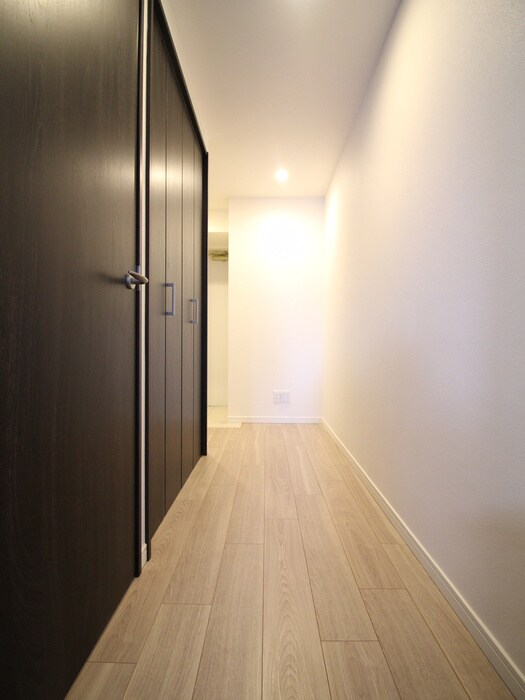 物件内観写真18　(廊下)