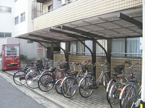 物件外観写真2　(駐輪場)