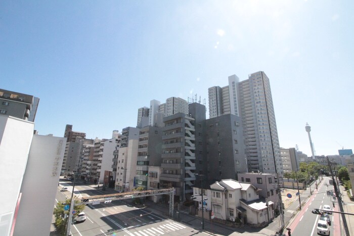 物件内観写真16　(室内からの展望)