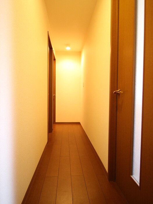 物件内観写真19　(廊下)