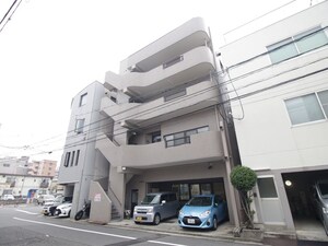 休石ビル外観写真