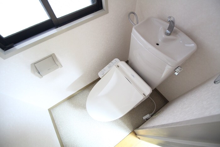 物件内観写真11　(トイレ)