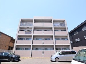 ピュア２４外観写真