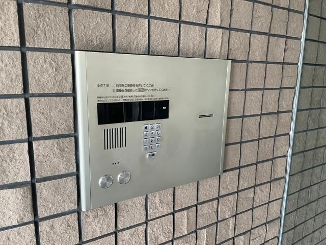 物件外観写真9　(オートロック)