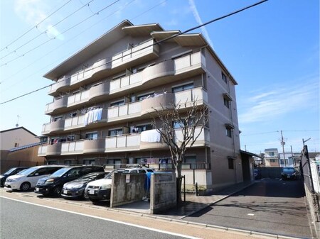 ラクロス丹波橋外観写真