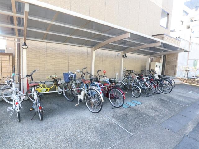 物件外観写真7　(駐輪場あり！)