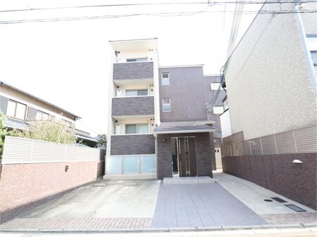 クレドール伏水苑外観写真