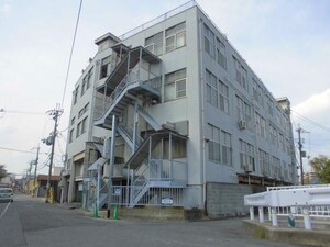 リバーサイド青山外観写真
