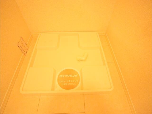 物件内観写真9　(洗濯パン)