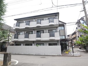 ワイズベース外観写真