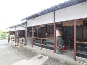磯田アパート外観写真