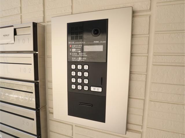 物件外観写真6　(オートロック)