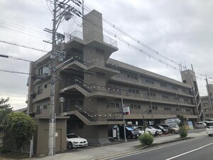 セントラルレジデンス2号館外観写真