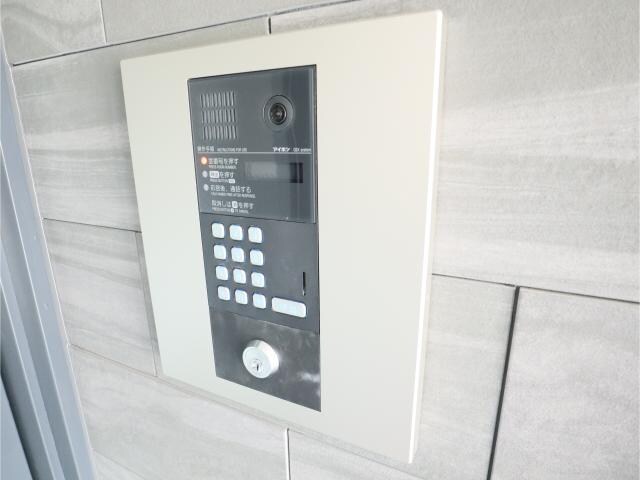 物件外観写真9　(オートロック)