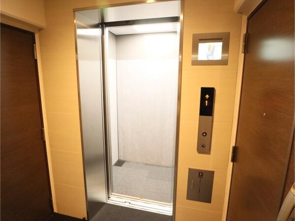 建物設備(エレベーター)