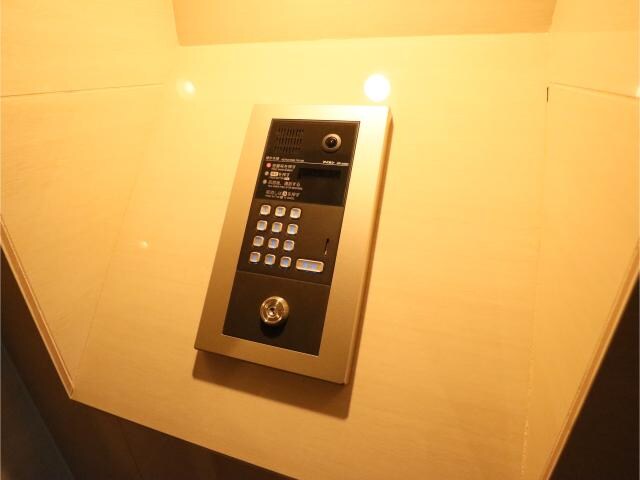 物件外観写真9　(オートロック)