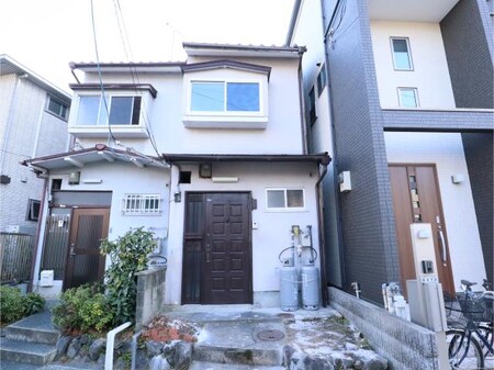 竹田久保町2号貸家外観写真