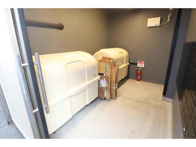 物件外観写真13　(ごみ置き場)