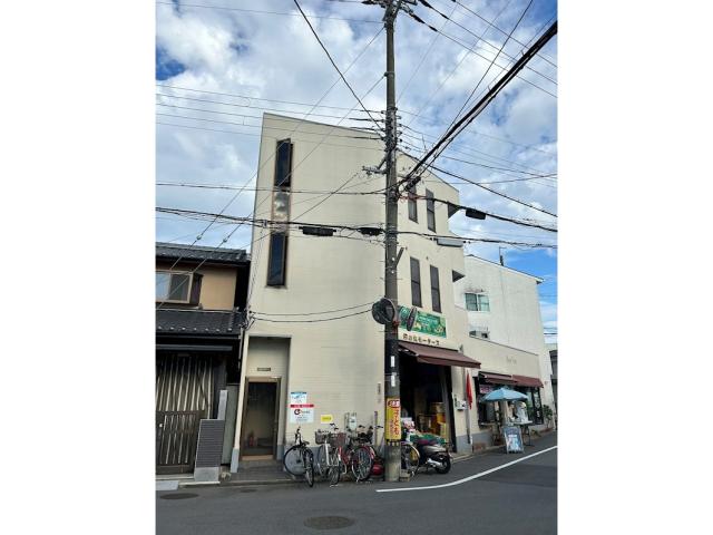 レーヴ伏見
