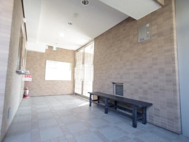 物件外観写真10　(エントランス)