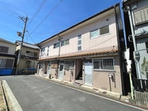 大和路線・関西本線 王寺駅 2階建 築39年の外観写真