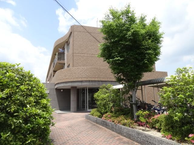 物件外観写真5　(エントランス)