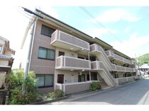 大和路線・関西本線 三郷駅 3階建 築27年の外観写真