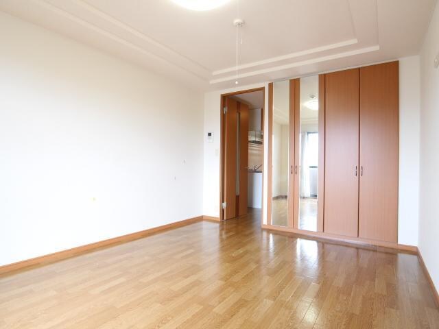 物件内観写真7　(同型モデル写真)