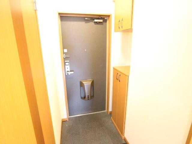 物件内観写真11　(同型モデル写真)