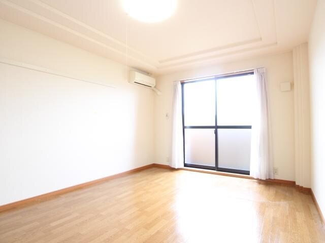 物件内観写真13　(同型モデル写真)