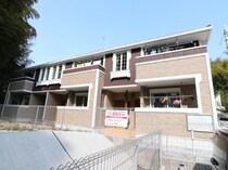 和歌山線 畠田駅 2階建 築11年の外観写真