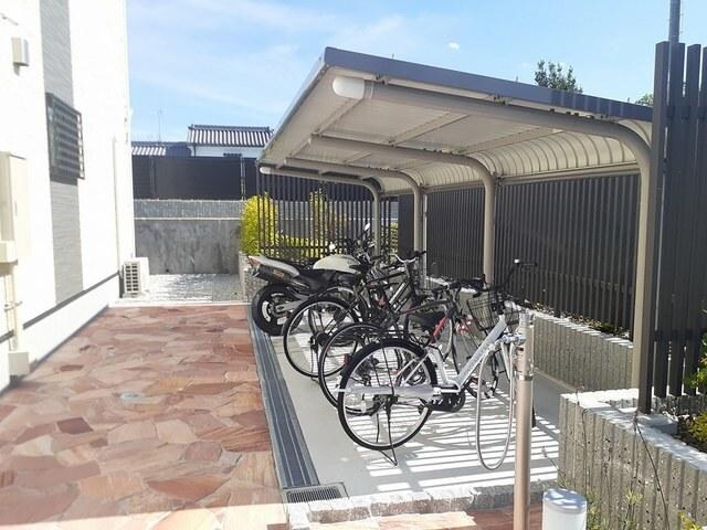 志都美駅 徒歩15分 2階の駐輪場