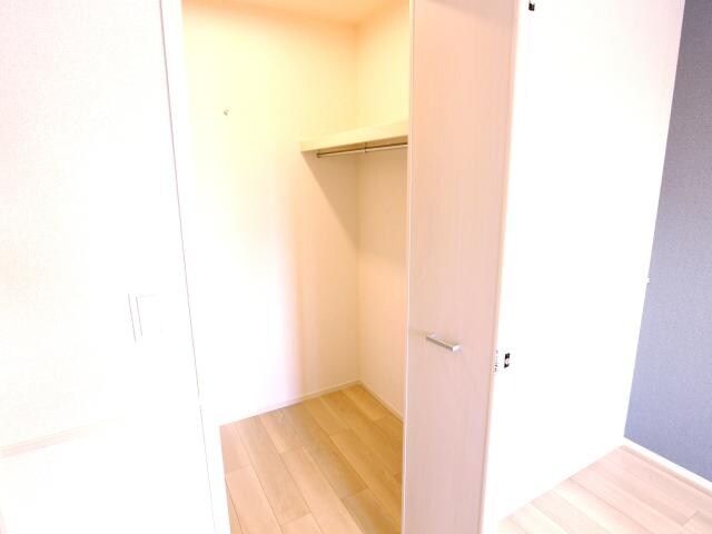 志都美駅 徒歩15分 2階の収納