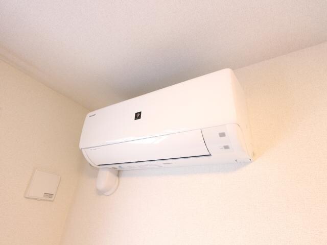 志都美駅 徒歩15分 2階の空調設備