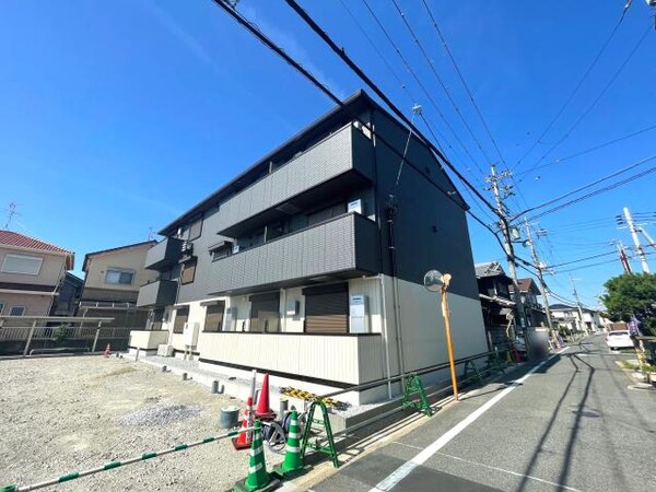 建築中