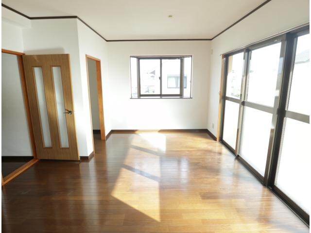 富雄駅 徒歩8分 2階の居室