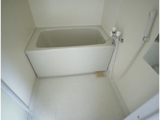 富雄駅 徒歩8分 2階のバス