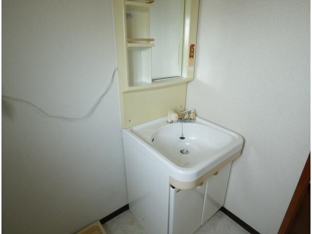 富雄駅 徒歩8分 2階の洗面・脱衣所