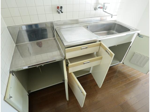 富雄駅 徒歩8分 2階のキッチン