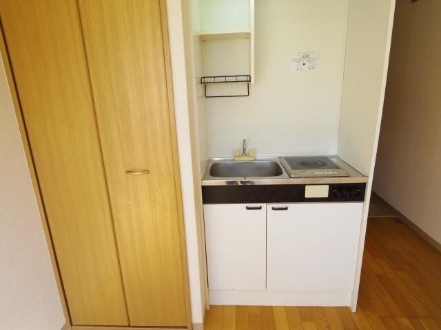 物件内観写真9　(同タイプの別部屋)